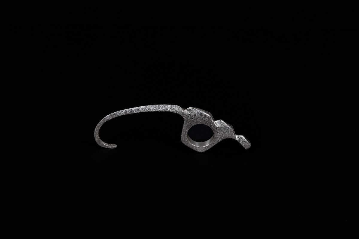 Shield Four Finger Ring